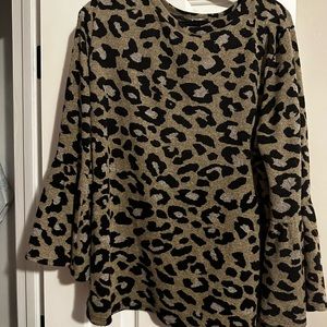 Plus bell sleeve winter top